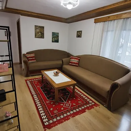 Emblematic House 3 Apartment