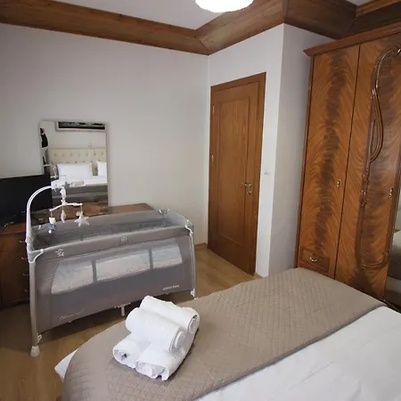 Appartement Emblematic House 3 *