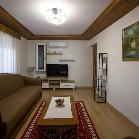 Emblematic House 3