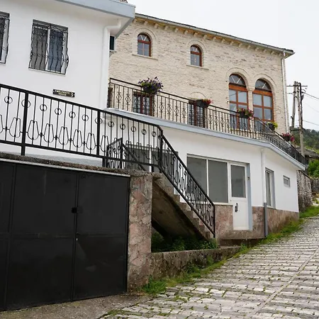 Emblematic House 3 Apartment *