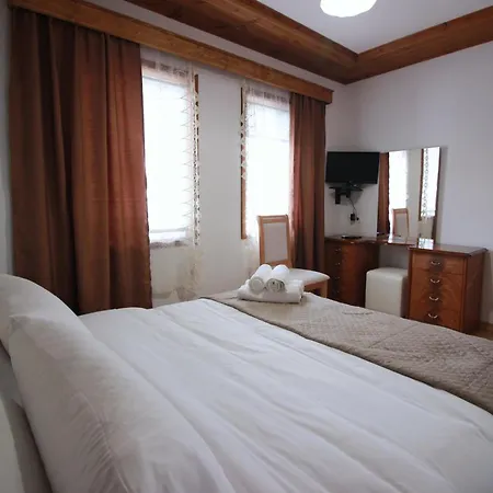 Emblematic House 3 Appartement