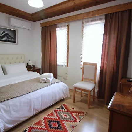 Emblematic House 3 Gjirokastra