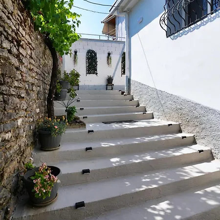 شقة Emblematic House 3 Gjirokastër