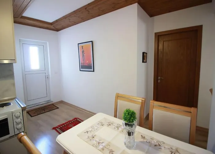 公寓 Emblematic House 3