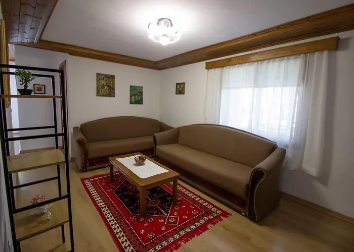 Апартаменты Emblematic House 3