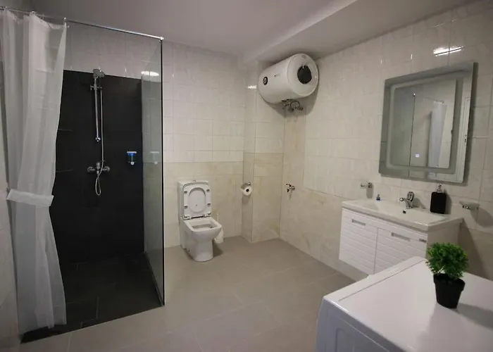 公寓 Emblematic House 3 *