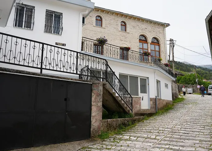 Emblematic House 3 公寓 *